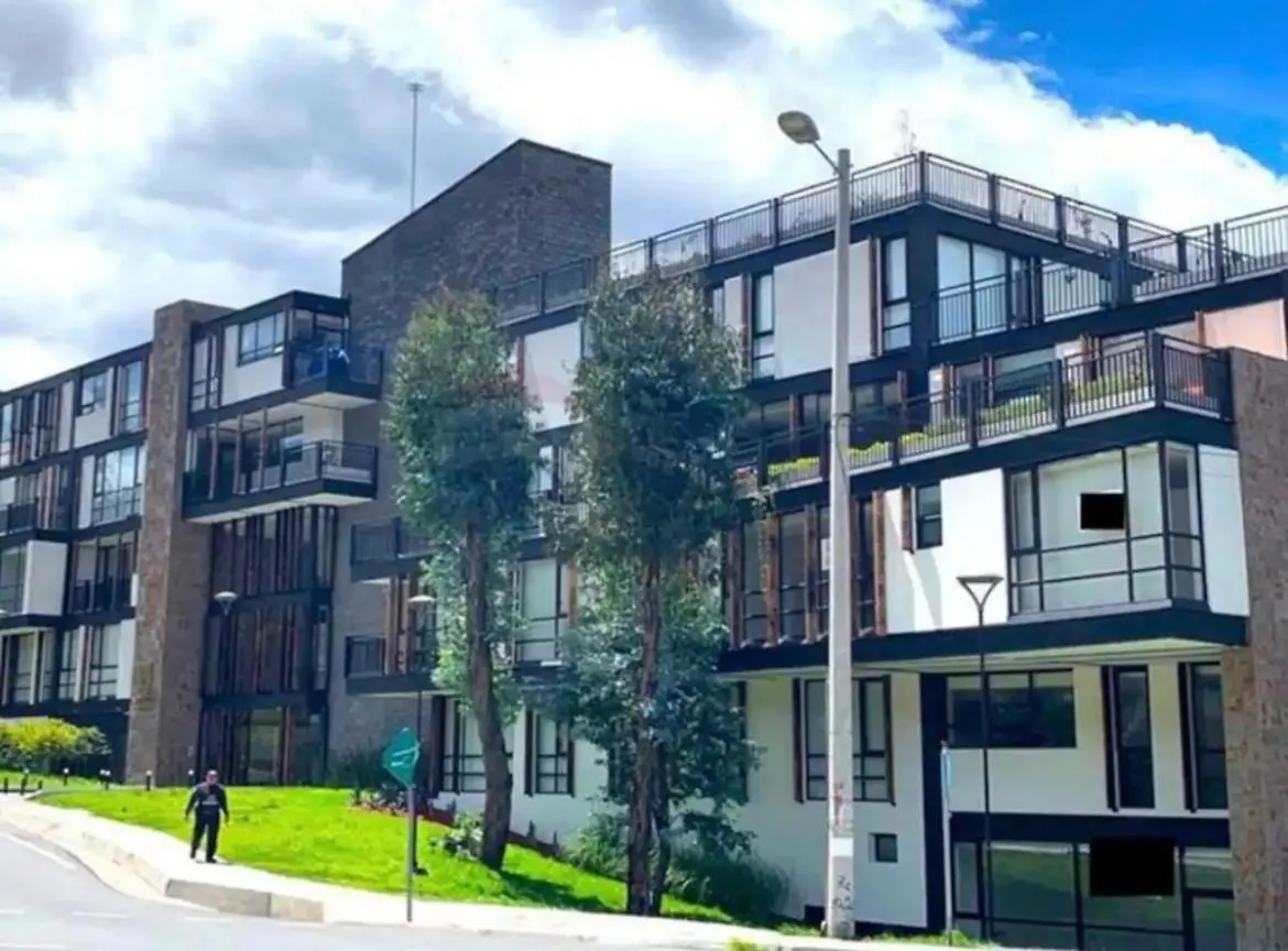 Hermoso Departamento Cerca De Cumbaya Quito