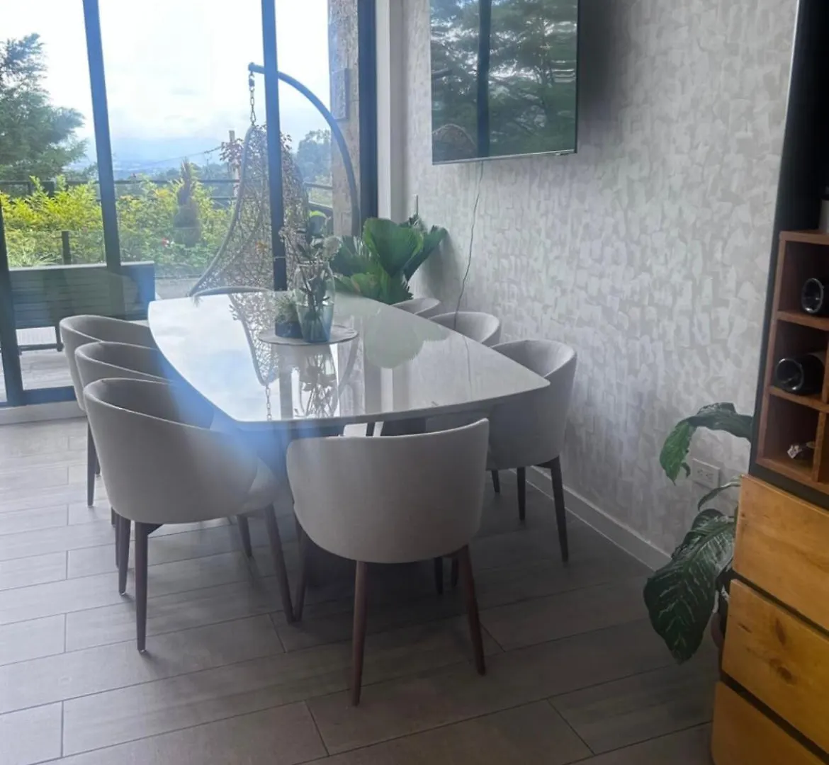 Hermoso Departamento Cerca De Cumbaya Quito Ecuador